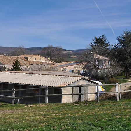 فندق Le Petit Labouret Revest-du-Bion المظهر الخارجي الصورة